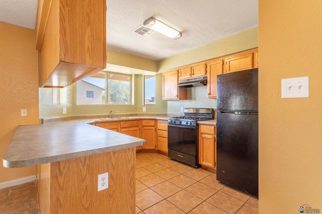 8678 E 25 ST, Yuma, AZ 85365