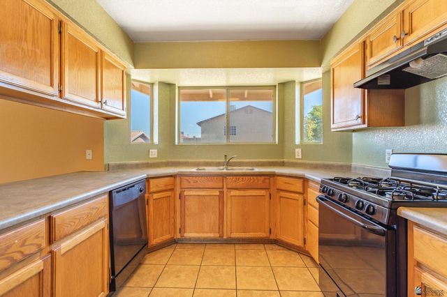 8678 E 25 ST, Yuma, AZ 85365