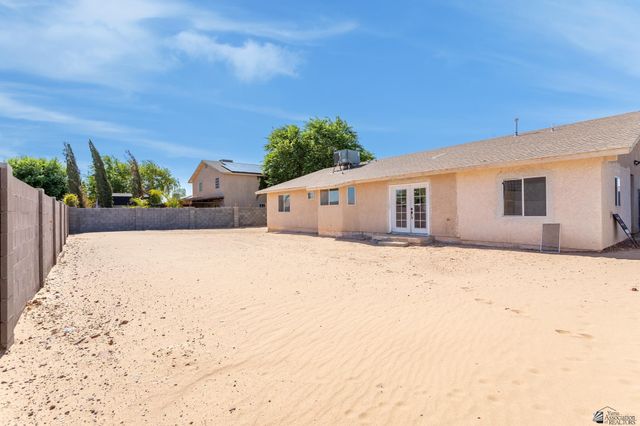 8678 E 25 ST, Yuma, AZ 85365