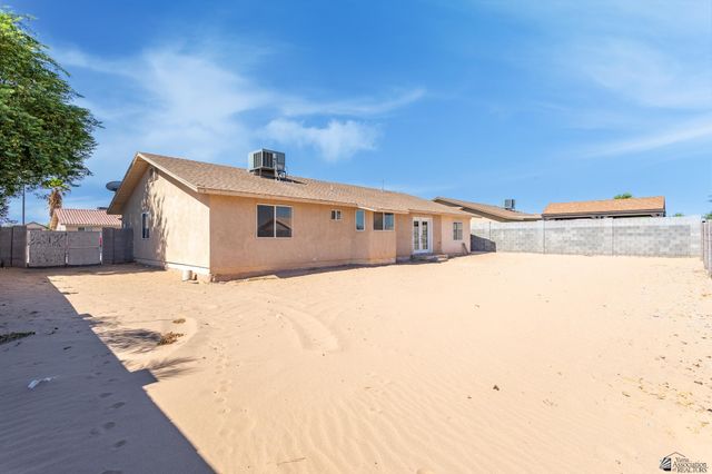 8678 E 25 ST, Yuma, AZ 85365