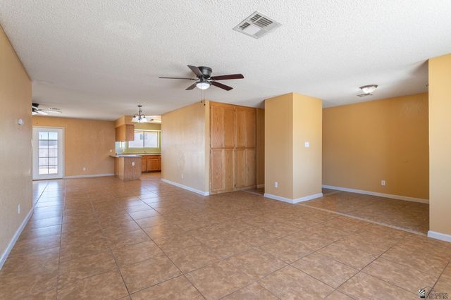 8678 E 25 ST, Yuma, AZ 85365