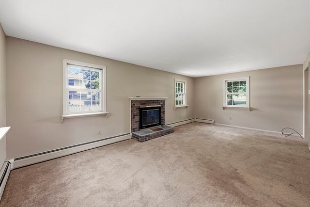 907 Main St, Wilbraham, MA 01095