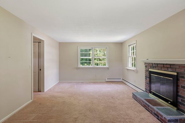 907 Main St, Wilbraham, MA 01095
