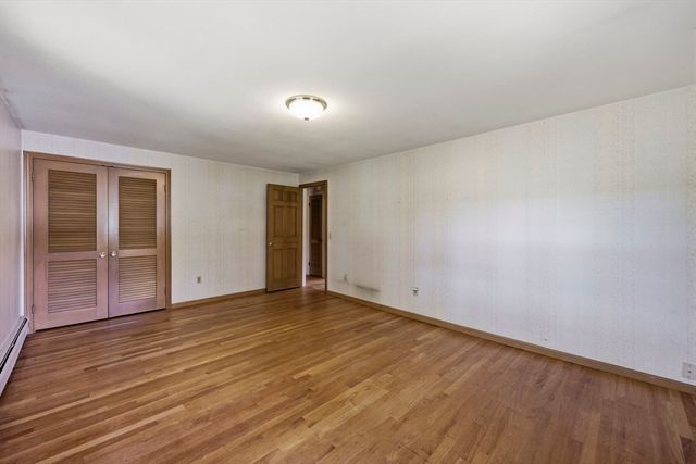 907 Main St, Wilbraham, MA 01095