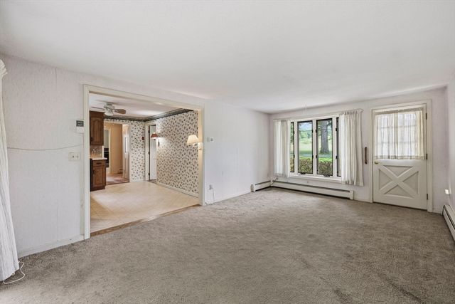 907 Main St, Wilbraham, MA 01095