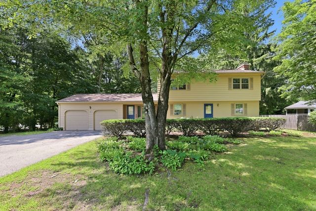 907 Main St, Wilbraham, MA 01095