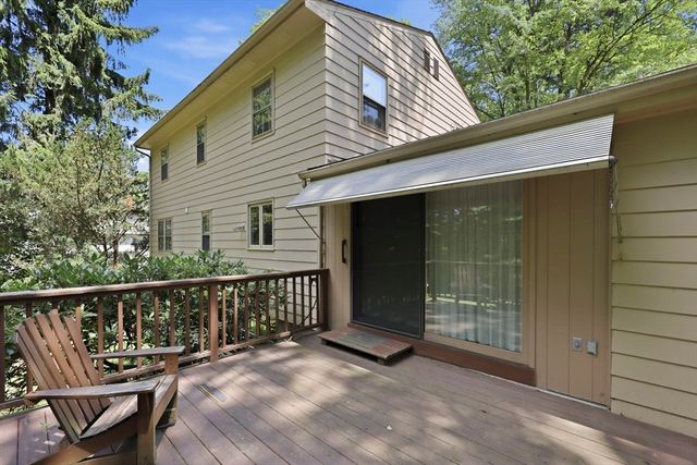 907 Main St, Wilbraham, MA 01095