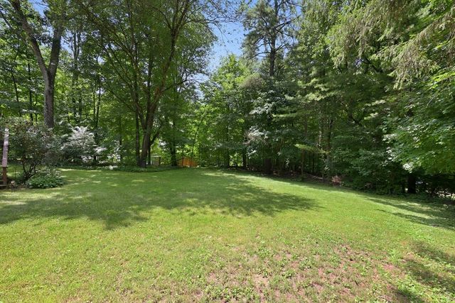907 Main St, Wilbraham, MA 01095