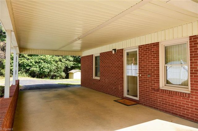 187 Red Sparrow Lane, Lexington, NC 27295