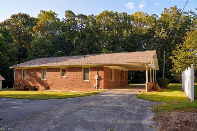187 Red Sparrow Lane, Lexington, NC 27295