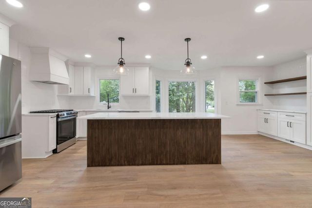 3839 Vinyard Way NE, Marietta, GA 30062