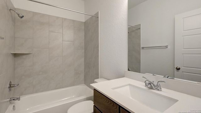 2420 Barkey Springs, San Antonio, TX 78245