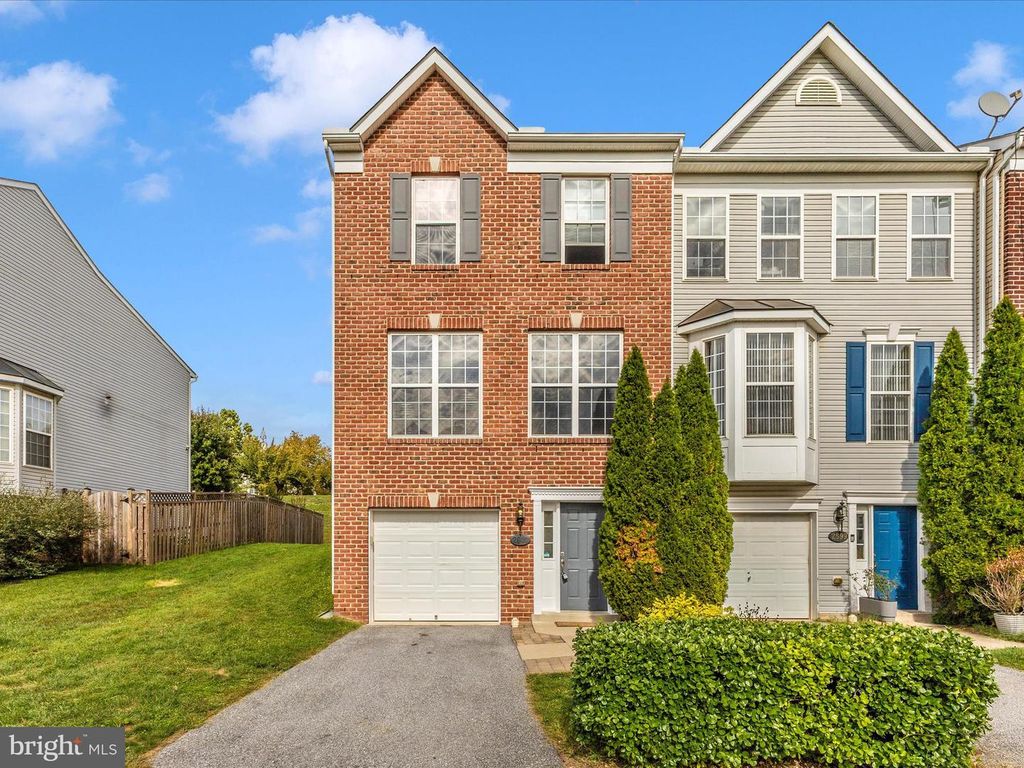 2601 EMERSON DR, Frederick, MD 21702