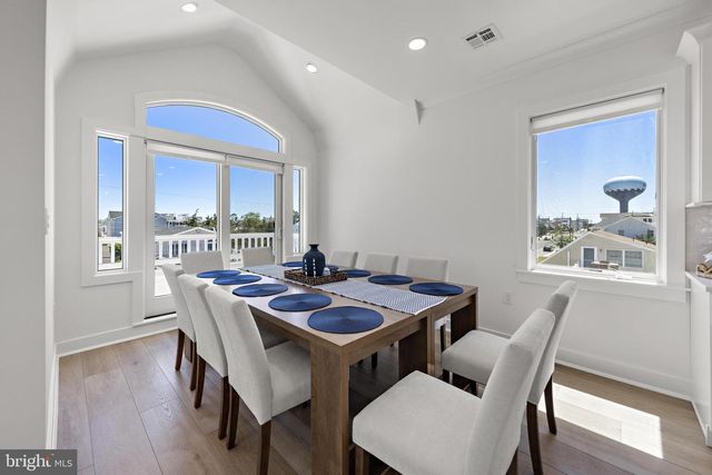 262 N 14TH ST, Surf City, NJ 08008