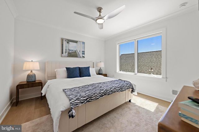 262 N 14TH ST, Surf City, NJ 08008