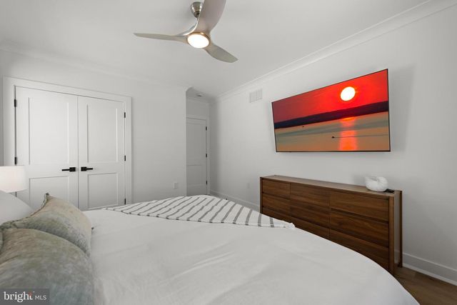 262 N 14TH ST, Surf City, NJ 08008