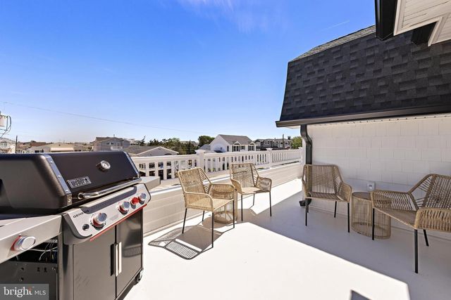 262 N 14TH ST, Surf City, NJ 08008
