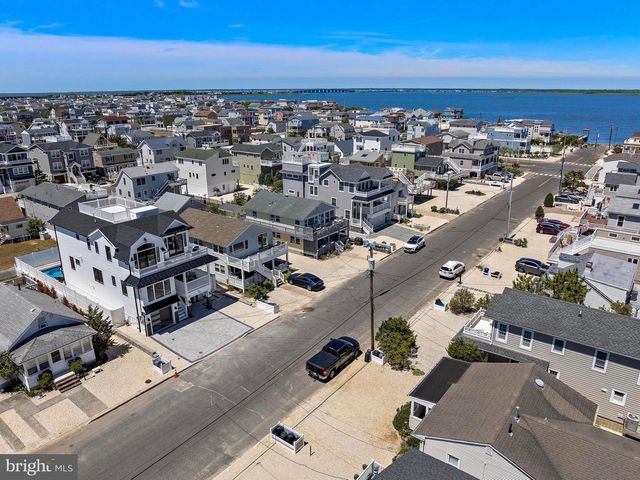 262 N 14TH ST, Surf City, NJ 08008