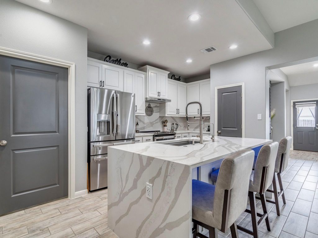 20033 Navarre TER, Pflugerville, TX 78660