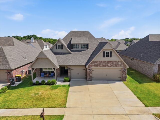 2612 W 114th Place S, Jenks, OK 74037