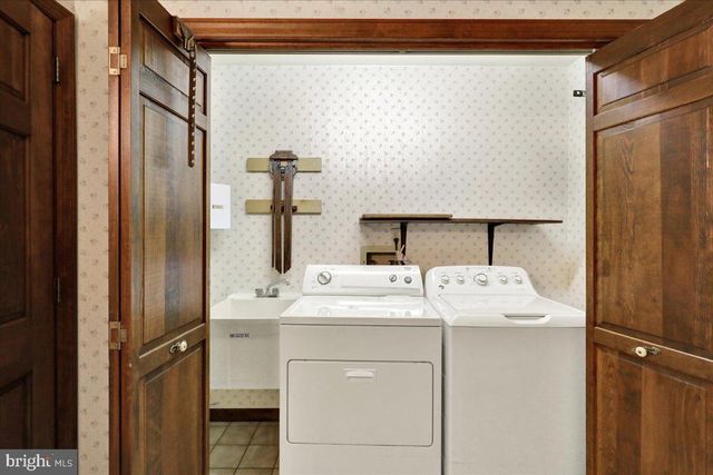 283 WITMER, Mohnton, PA 19540