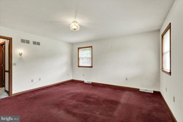 283 WITMER, Mohnton, PA 19540