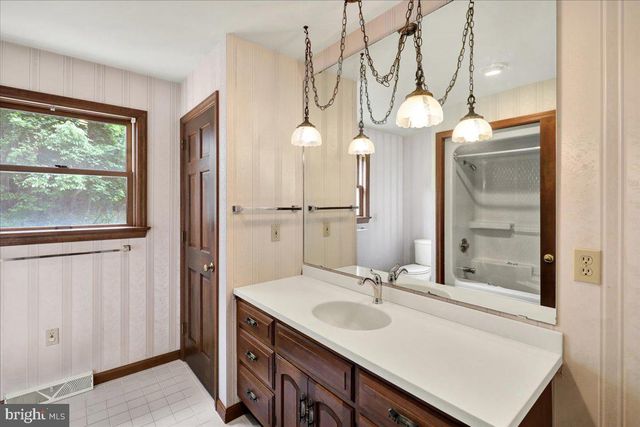 283 WITMER, Mohnton, PA 19540