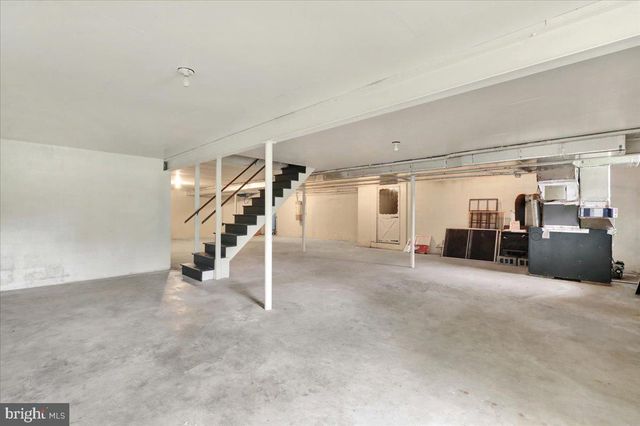 283 WITMER, Mohnton, PA 19540