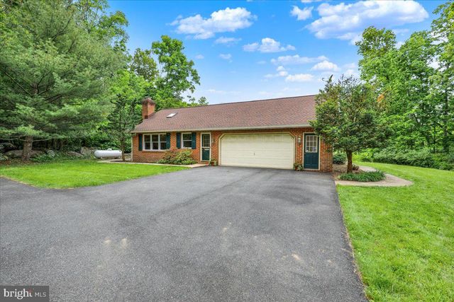 283 WITMER, Mohnton, PA 19540