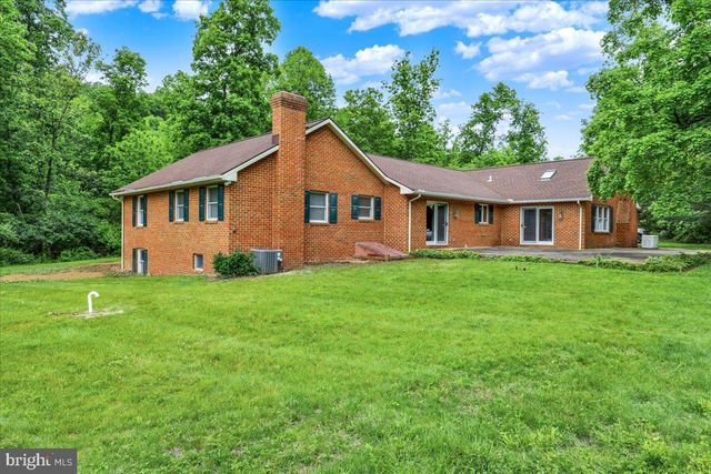 283 WITMER, Mohnton, PA 19540