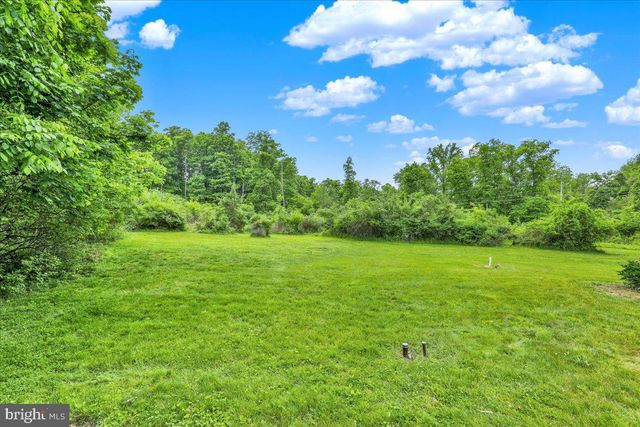 283 WITMER, Mohnton, PA 19540