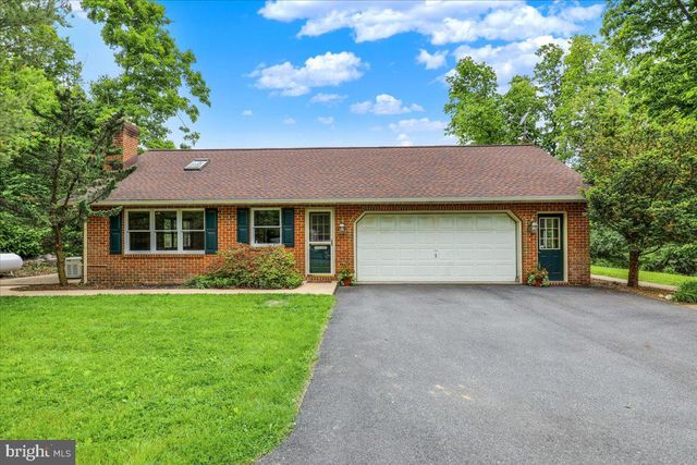 283 WITMER, Mohnton, PA 19540