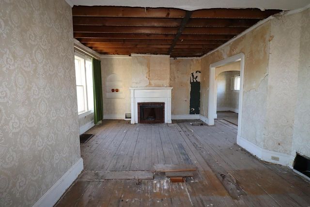 1201 9th Ave W, Ashland, WI 54806