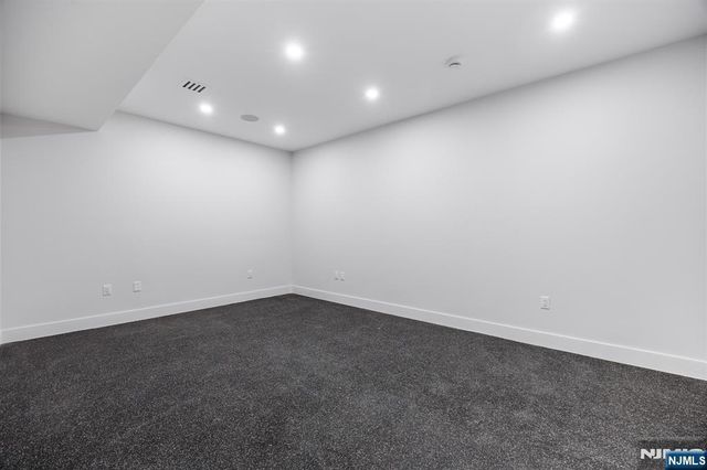 242 Hardenburgh Avenue, Demarest, NJ 07627