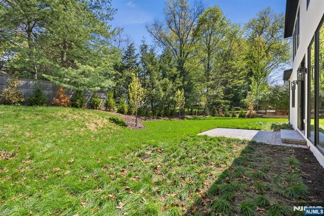 242 Hardenburgh Avenue, Demarest, NJ 07627