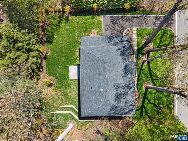 242 Hardenburgh Avenue, Demarest, NJ 07627