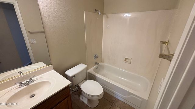 12721 W PALM Lane, Avondale, AZ 85392
