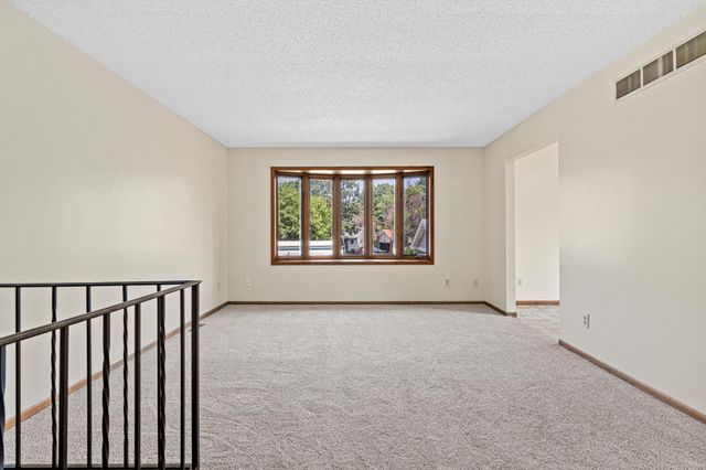 10563 Martin Street NW, Coon Rapids, MN 55433