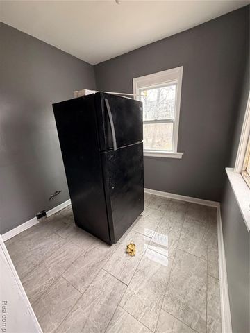 2935 W Philadelphia Street, Detroit, MI 48206