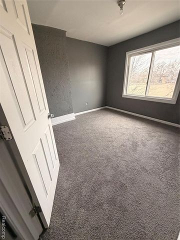 2935 W Philadelphia Street, Detroit, MI 48206