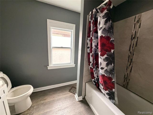 2935 W Philadelphia Street, Detroit, MI 48206