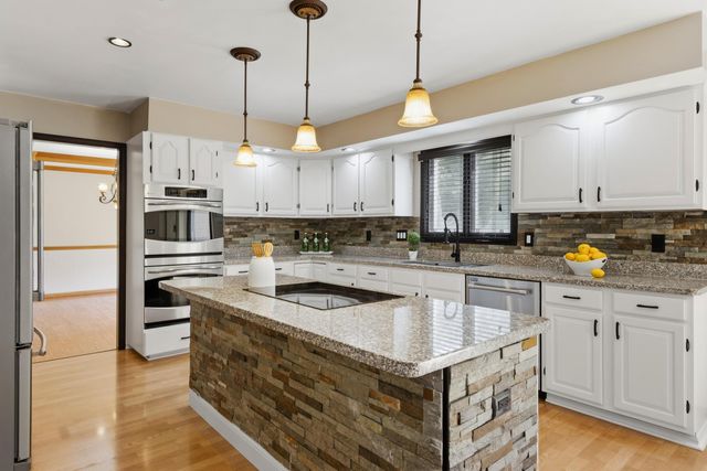 705 Weston Park Drive, Powell, OH 43065