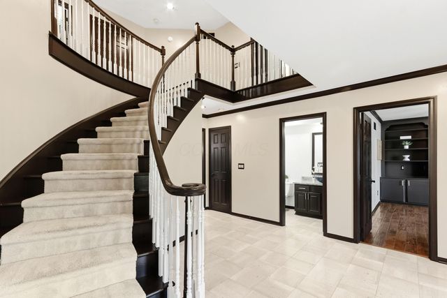705 Weston Park Drive, Powell, OH 43065