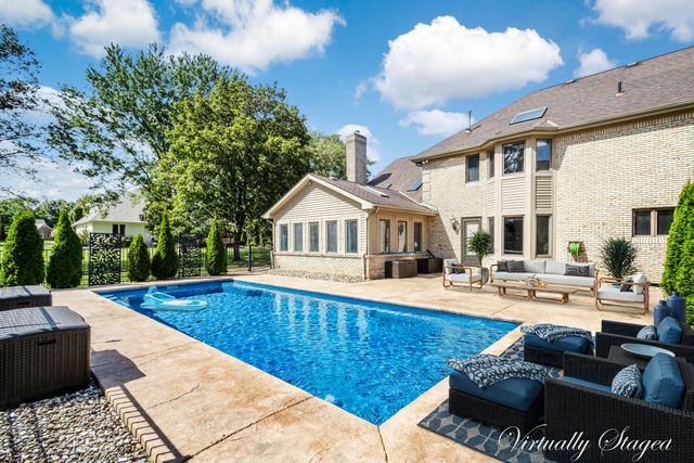 705 Weston Park Drive, Powell, OH 43065