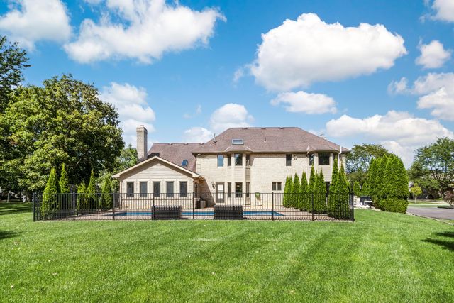 705 Weston Park Drive, Powell, OH 43065