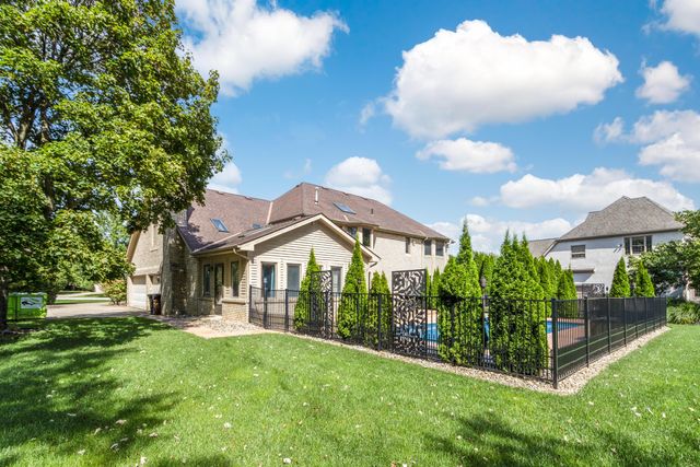 705 Weston Park Drive, Powell, OH 43065