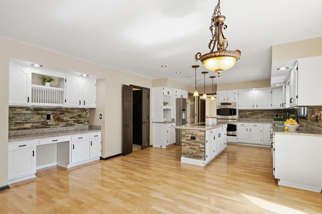 705 Weston Park Drive, Powell, OH 43065