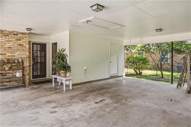 4217 Spring Valley Drive S, Mobile, AL 36693