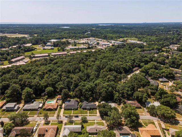 4217 Spring Valley Drive S, Mobile, AL 36693