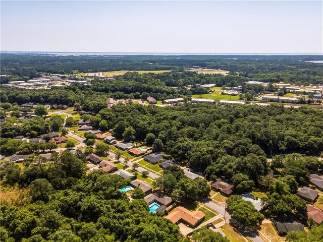 4217 Spring Valley Drive S, Mobile, AL 36693